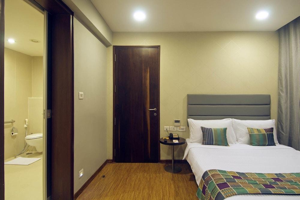 Keys Prima By Lemon Tree Hotels, Pimpri, Pune Exterior photo