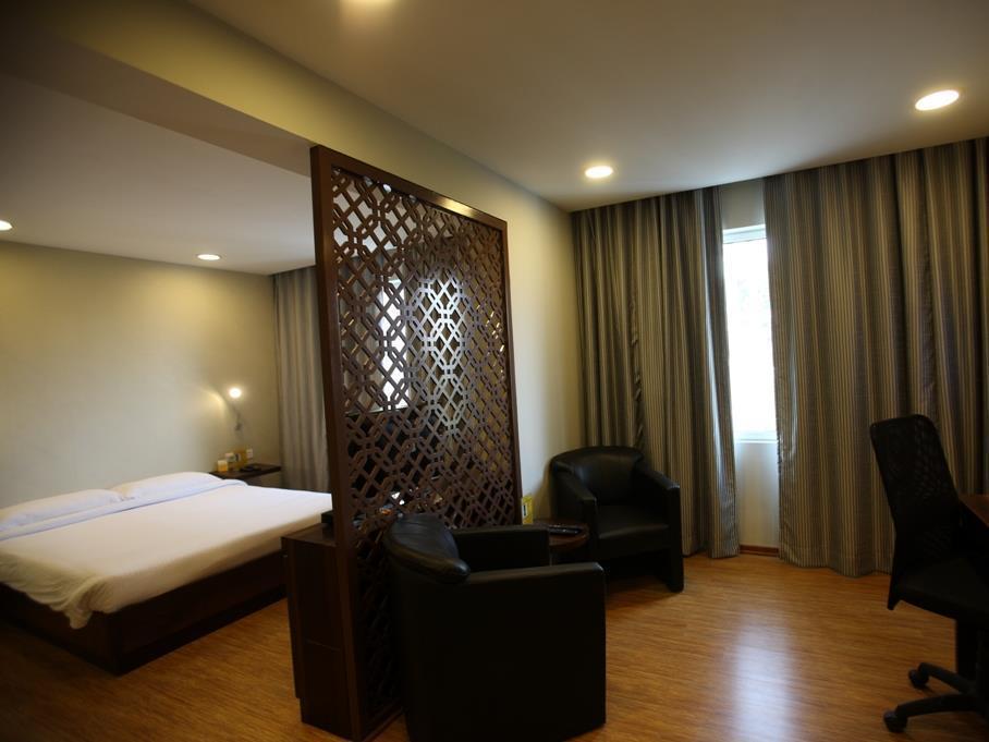 Keys Select By Lemon Tree Hotels, Pimpri, Pune Exterior photo